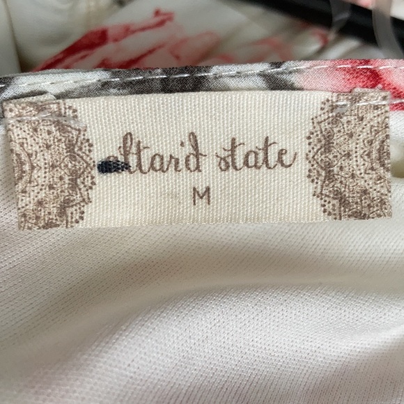 Altar’d State Floral Romper Medium - Picture 8 of 12